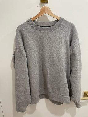 Banana Republic Men's Crewneck Sweatershirt - Light Gray